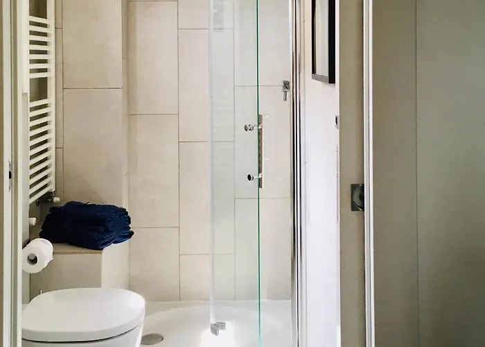 아파트 Franky & Angy