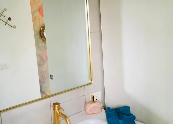 아파트 Franky & Angy